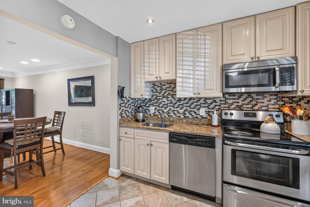 Residential in GAITHERSBURG 5