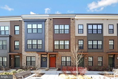 7367 Blade Dr, FALLS CHURCH, VA, 22042-3229 | Card Image