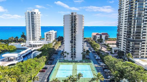 apt-2-204-4200 N Ocean Dr, Riviera Beach, FL, 33404-2832 | Card Image