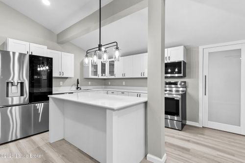 58 Riverside Ln, Sonora, KY, 42776-8700 | Card Image