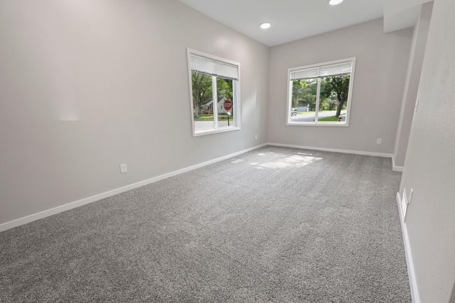 Living Room 2 | Image 11