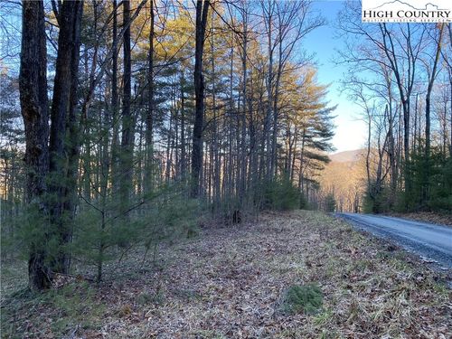 74 Forest Hill Dr, Sparta, NC, 28675 | Card Image