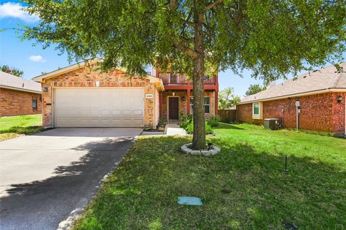 2425 Glenhaven Dr, McKinney, TX, 75071-3159 | Card Image