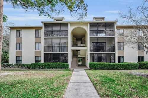 apt-c1-3232 Lake Pine Way E, Tarpon Springs, FL, 34688-6493 | Card Image