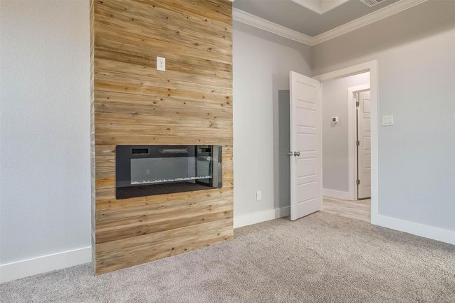 580 Highview Ct, House other with 4 bedrooms, 3 bathrooms and null parking in Godley TX | Image 17