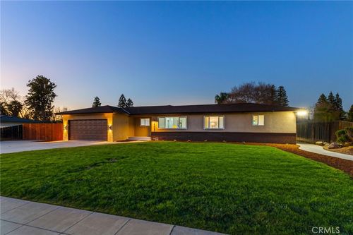 2325 Sierra Ave, Clovis, CA, 93611-5433 | Card Image