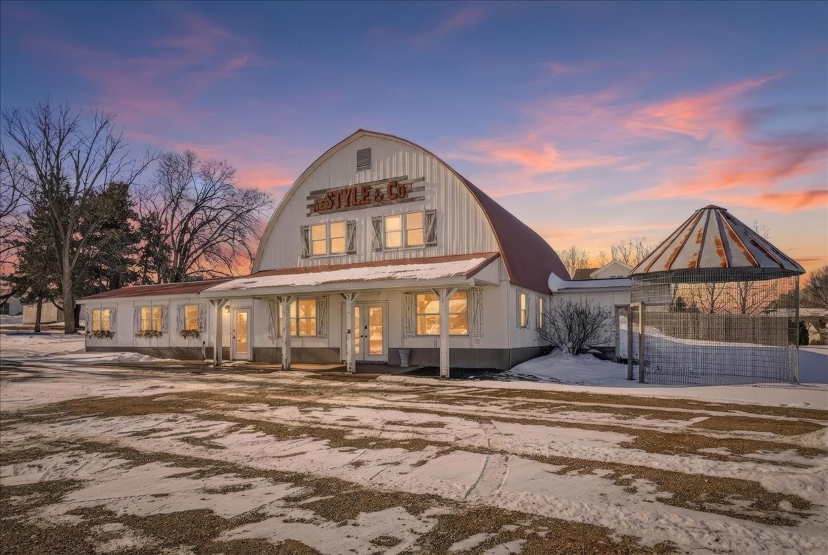 Commercial Sale in Baldwin