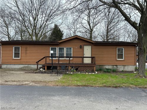 140 Sandcastle Dr, Put-in-Bay, OH, 43456-6796 | Card Image