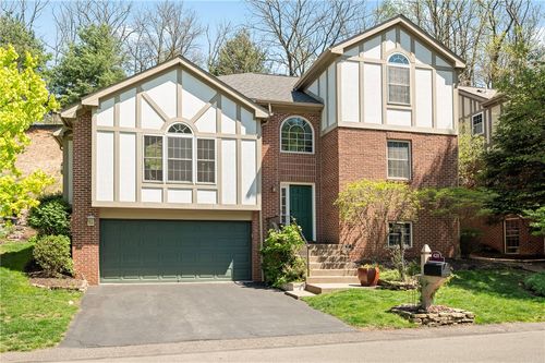 428 Rockledge Dr, Sewickley, PA, 15143-8984 | Card Image