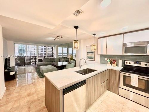 apt-1220-600 Ne 36th St, Miami, FL, 33137-3938 | Card Image