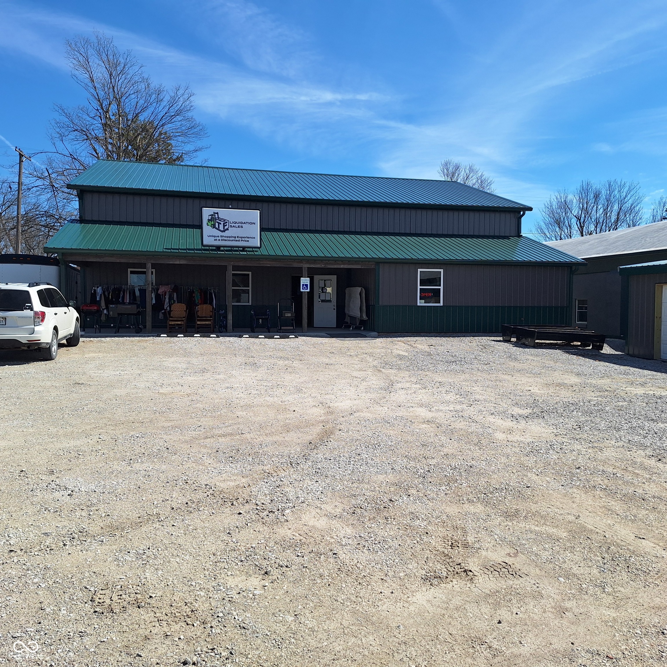 51 N Main St, Cloverdale, IN 46120