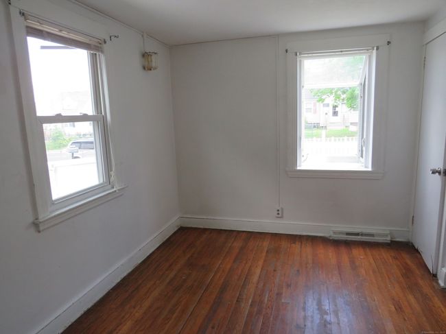 83 Stone St, House other with 3 bedrooms, 1 bathrooms and null parking in Hartford CT | Image 7