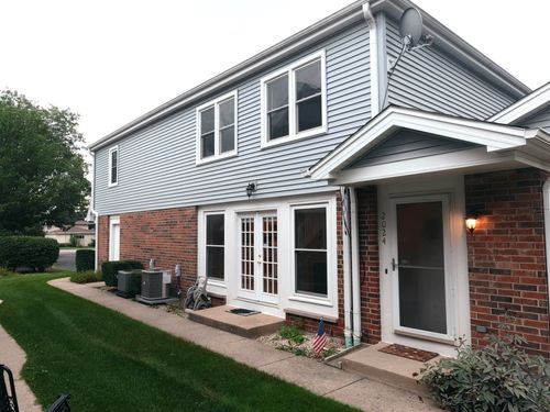 b6-2024 N Old Hicks Rd, Palatine, IL, 60074-1291 | Card Image