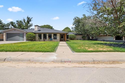 2208 Bedford Dr, Midland, TX, 79701-5711 | Card Image