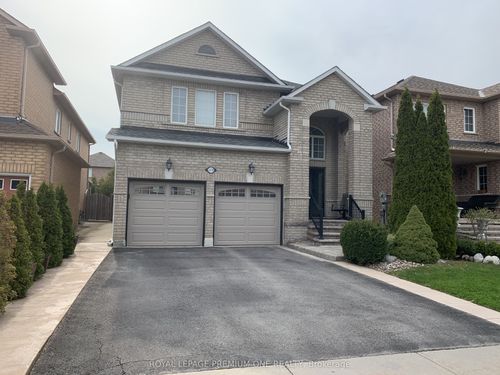 1370 Clarence St, Woodbridge, ON, L4H1M7 | Card Image