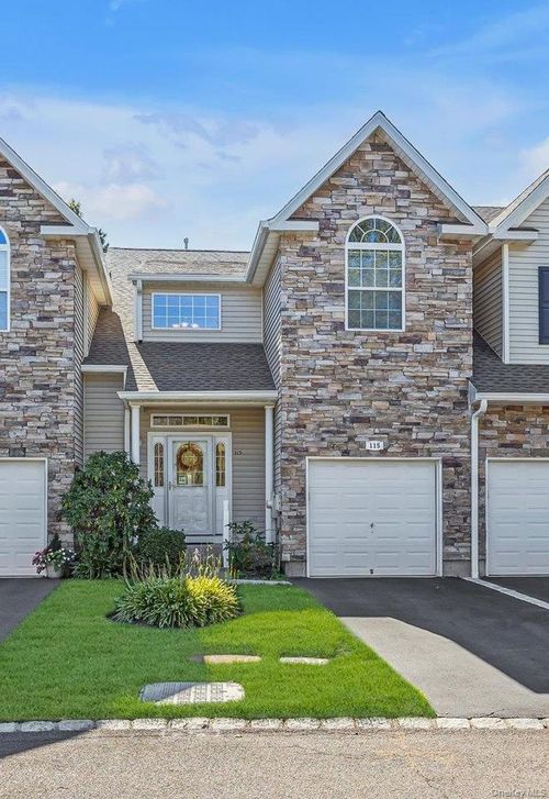 115 Manitou Trl, Kings Park, NY, 11754-4550 | Card Image