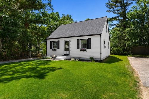 88 Hathaway St, Wareham, MA, 02571-1338 | Card Image