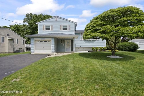 12 Sheinfine Ave, South River, NJ, 08882-2526 | Card Image