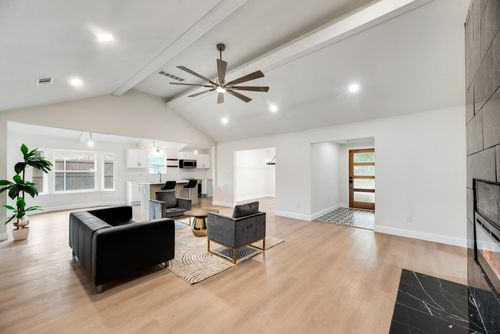 2517 Country Club Pkwy, Garland, TX, 75041-2150 | Card Image