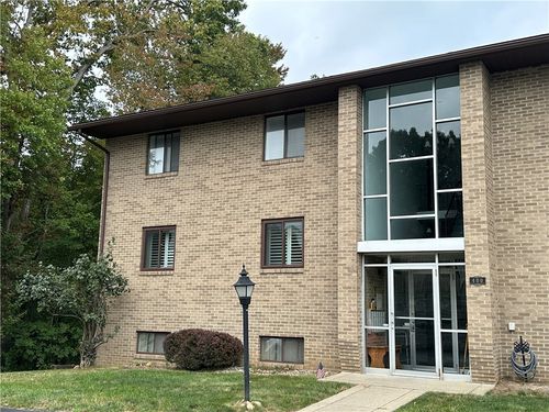 403 Piper Ln, Butler, PA, 16001-2582 | Card Image
