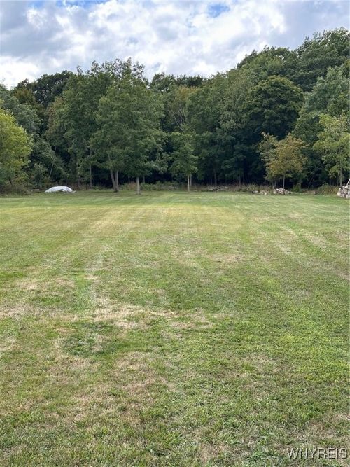 225 Center St, Lockport, NY, 14094-1451 | Card Image