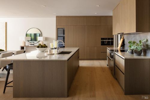 unit-201-151 Sawmill Cir, Healdsburg, CA, 95448-4083 | Card Image