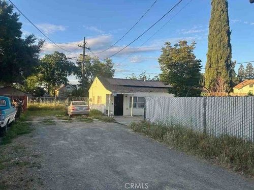 2381 Gibson St, Sacramento, CA, 95815-2956 | Card Image