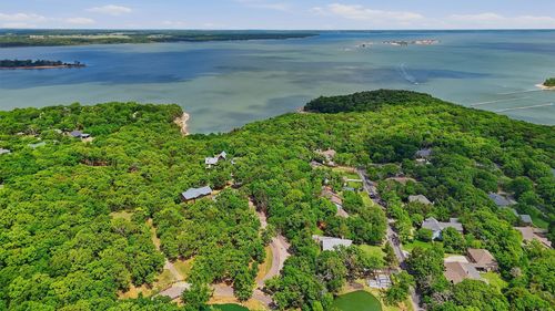 424 Oak Hills Dr, Pottsboro, TX, 75076 | Card Image