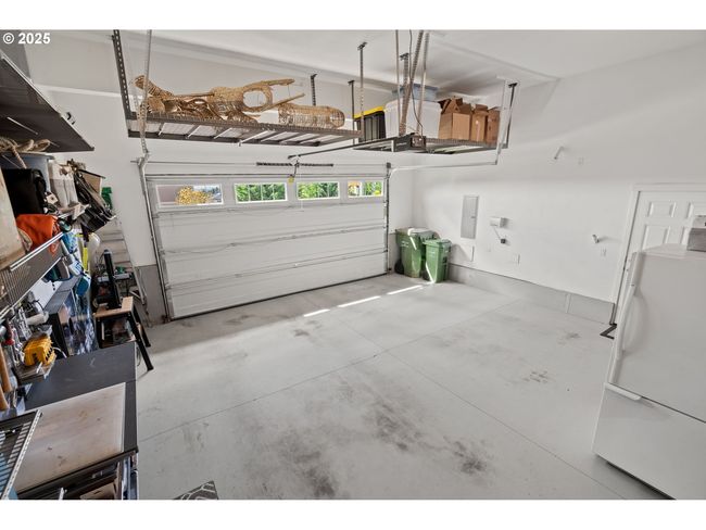 1010 Nw 1 St St, House other with 4 bedrooms, 3 bathrooms and 2 parking in Dundee OR | Image 36