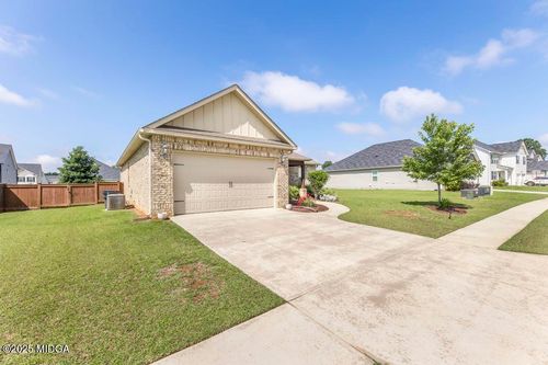 213 Barnyard Way, Perry, GA, 31069-9645 | Card Image