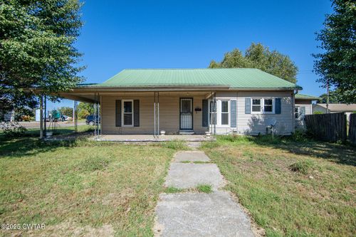 101 N Front St, Kenton, TN, 38233-1109 | Card Image