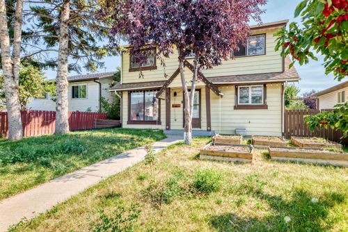 40 Falconridge Close Ne, Calgary, AB, T3J1A7 | Card Image