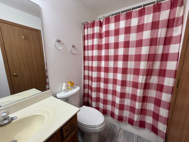 3-C - 5148 Pembrook Ct, Townhouse with 3 bedrooms, 2 bathrooms and 1 parking in Gurnee IL | Image 11