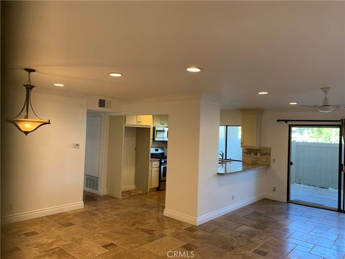 214-c-8877 Lauderdale Ct, Huntington Beach, CA, 92646-6208 | Card Image
