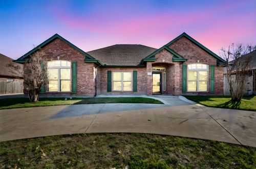 503 Northgate Dr, Waxahachie, TX, 75165-4640 | Card Image