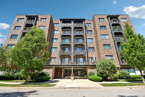 502-414 Clinton Pl, River Forest, IL, 60305-2217 | Card Image