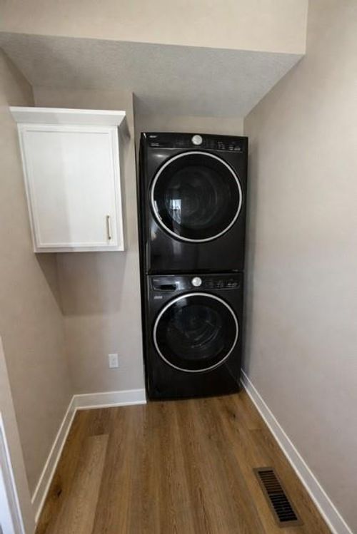 430 Lake Viking Ter, Gallatin, MO, 64640-8315 | Card Image