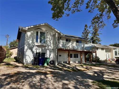 1504 33rd Street W, Saskatoon, SK, S7L0X2 | Card Image