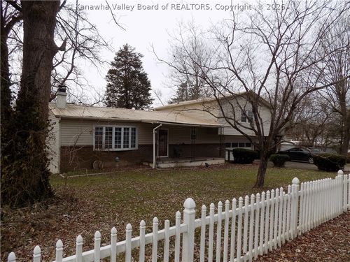 421 Barrett St, Saint Albans, WV, 25177-2500 | Card Image