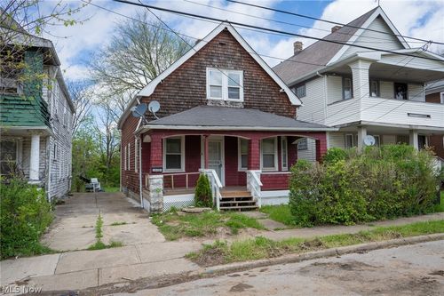 10209 Elwell Ave, Cleveland, OH, 44104-4627 | Card Image