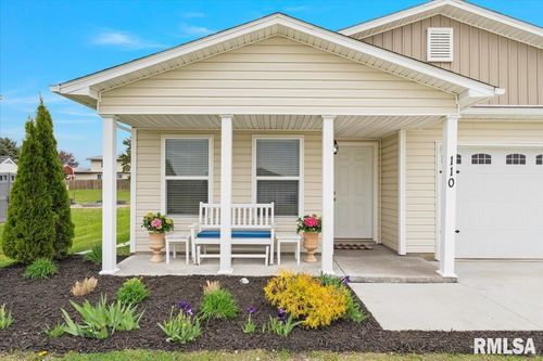 110 14th Ave, De Witt, IA, 52742-1214 | Card Image