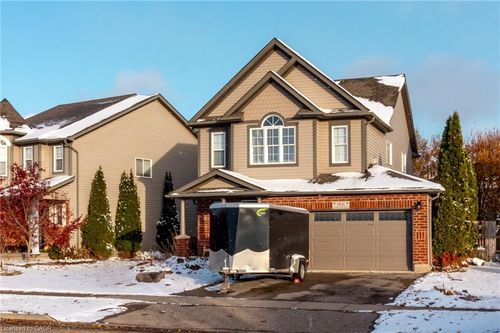 186 Livingston Blvd, Baden, ON, N3A4K9 | Card Image