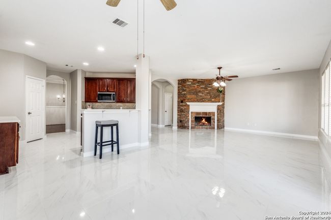 406 Primavera Loop, House other with 4 bedrooms, 4 bathrooms and null parking in Kyle TX | Image 16