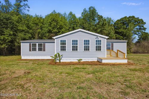 1500 Veachs Mill Rd, Warsaw, NC, 28398-8583 | Card Image