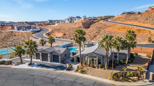 1297 W Lions Head Dr, Washington, UT, 84780-8425 | Card Image