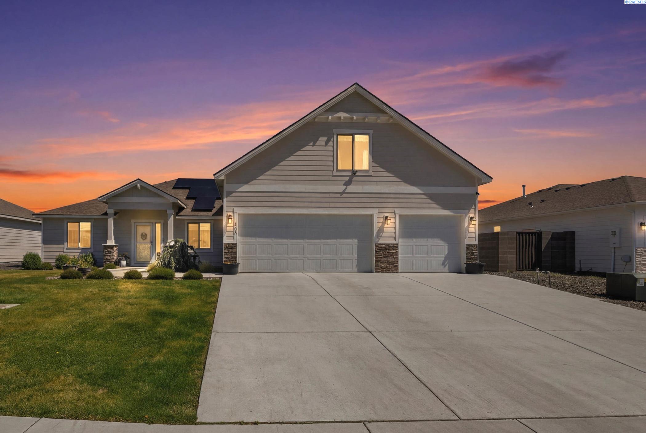 Residential in Benton City 2