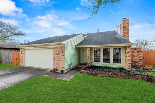 16146 Pipers View Dr, Webster, TX, 77598-2631 | Card Image