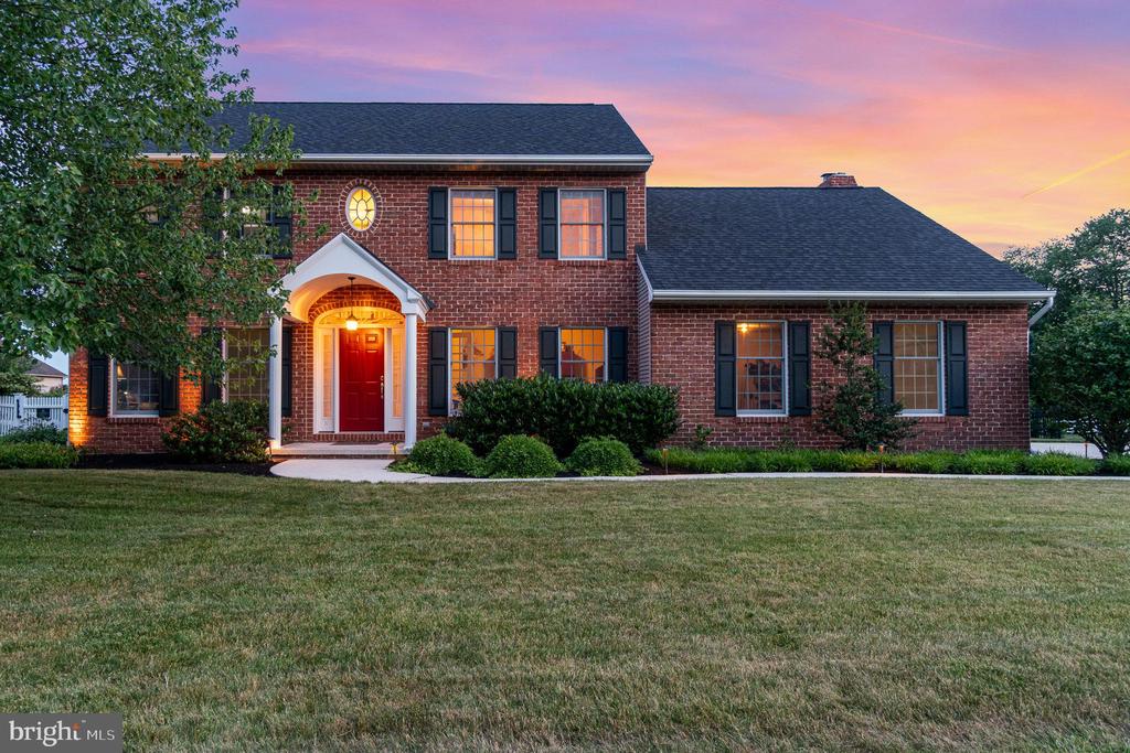 Pamay Dr, Mechanicsburg, PA 17050