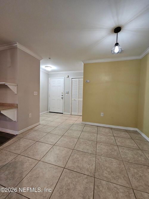 323-3591 Kernan Blvd S, Jacksonville, FL, 32224-4645 | Card Image