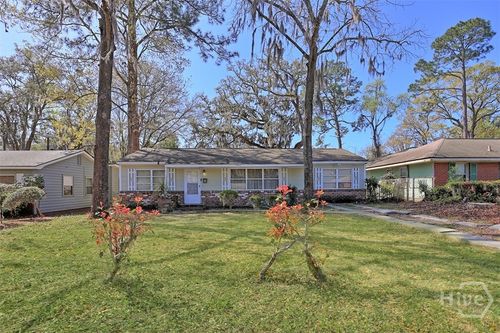 2223 N Fernwood Ct, Savannah, GA, 31404-5203 | Card Image